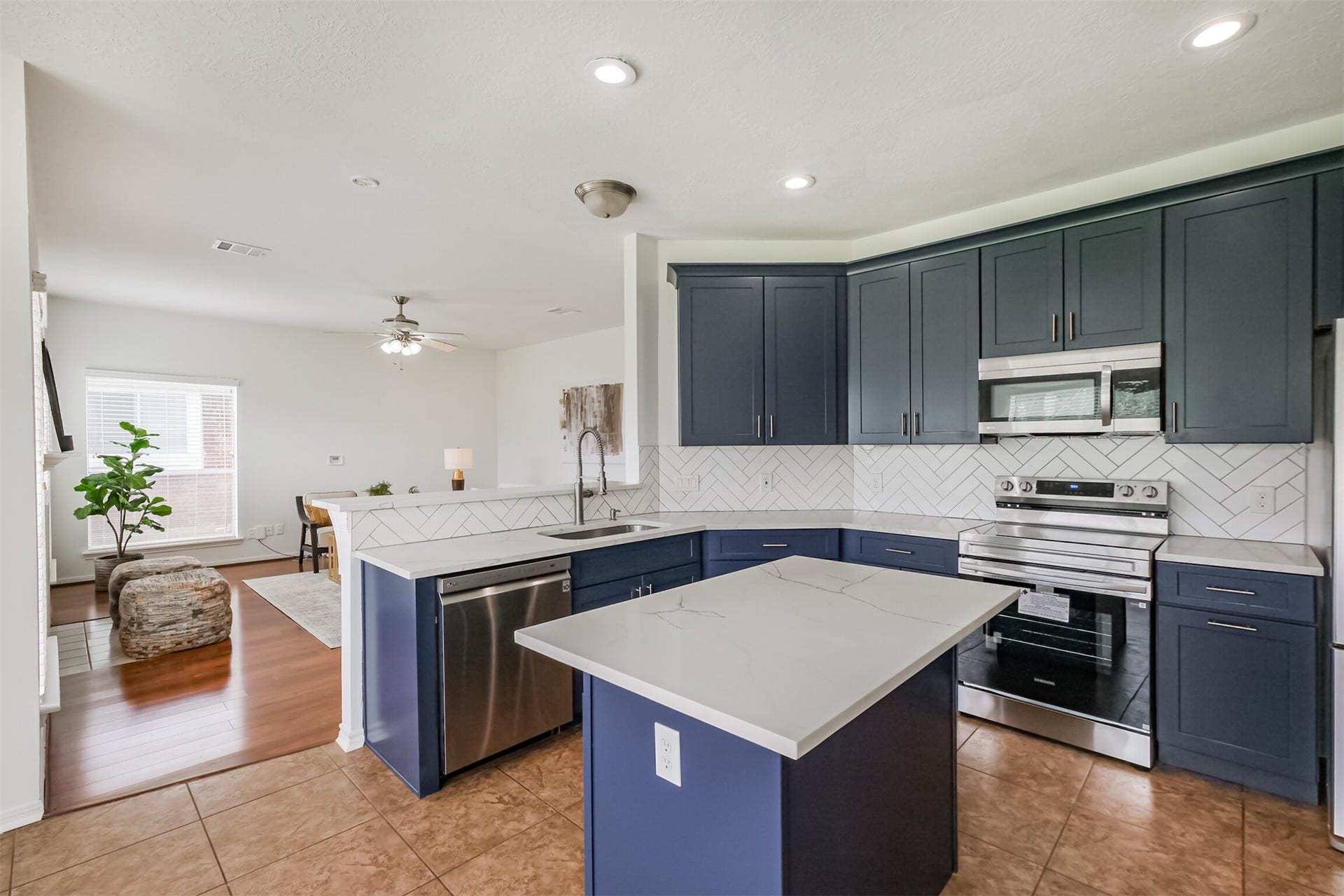 139 High Meadows Drive, Sugar Land, TX 77479