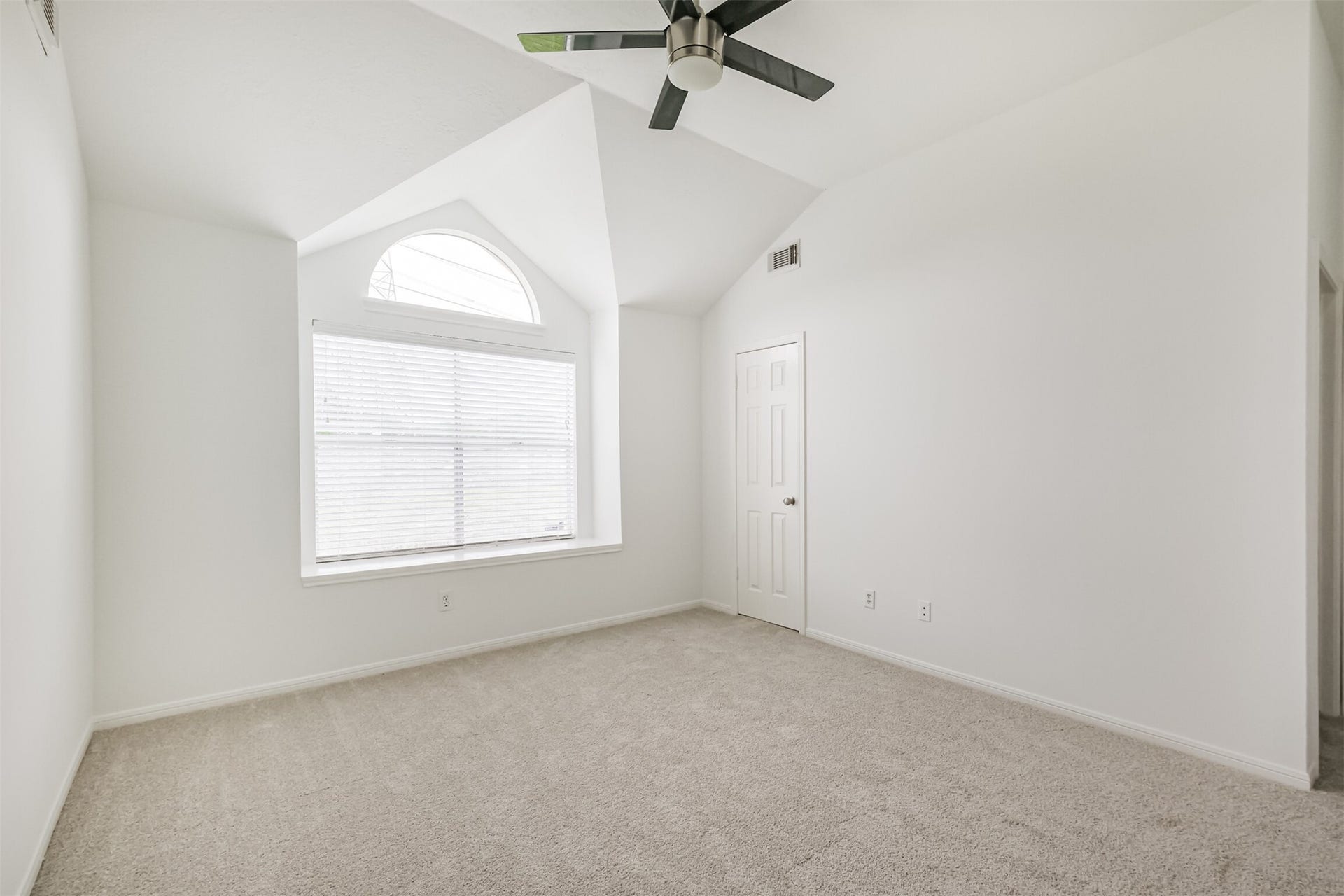 139 High Meadows Drive, Sugar Land, TX 77479