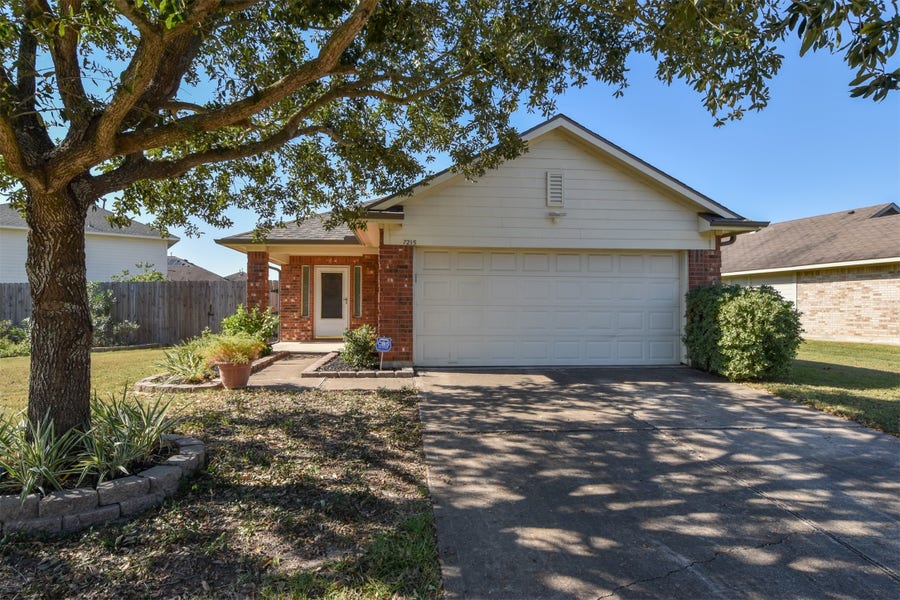Property photo for 7215 Kransburg Ranch Drive, Cypress, TX