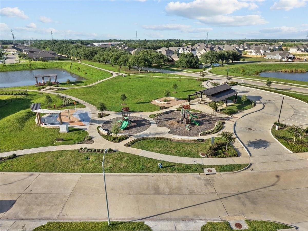 4907 Autumn Hills Trail, Pearland, TX 77584 4907 Autumn Hills Trail, Pearland, TX 77584