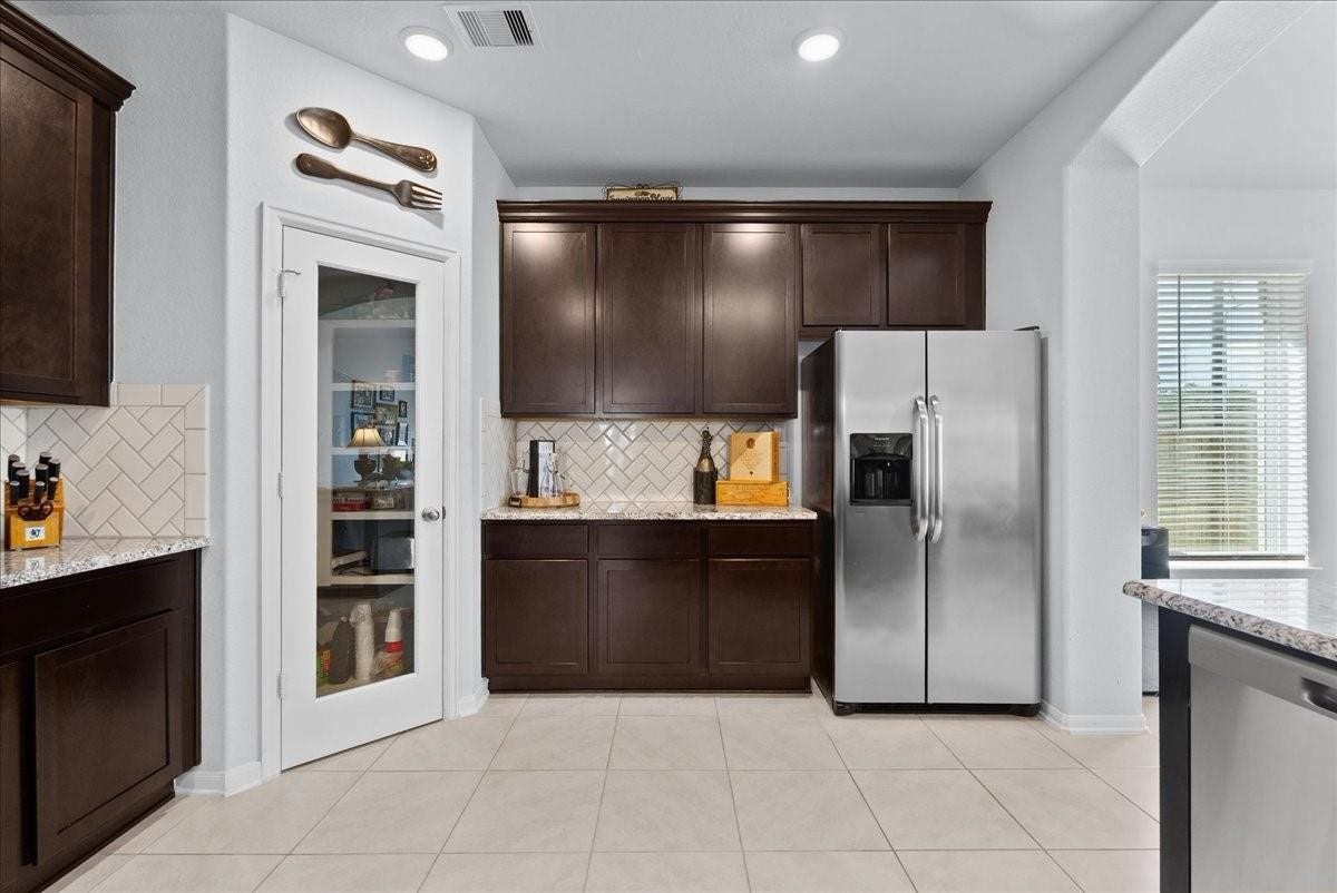 4907 Autumn Hills Trail, Pearland, TX 77584 4907 Autumn Hills Trail, Pearland, TX 77584