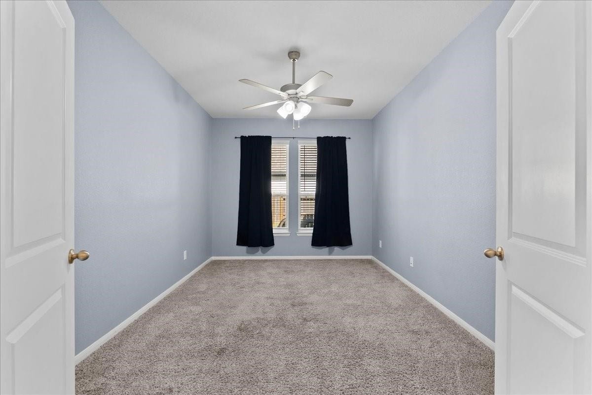 4907 Autumn Hills Trail, Pearland, TX 77584 4907 Autumn Hills Trail, Pearland, TX 77584