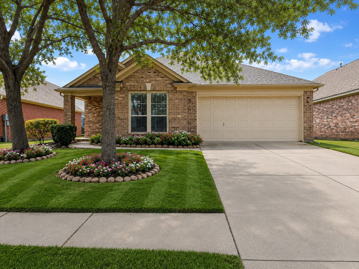 3109 Summerstorm Lane, League City, TX 77573 Beautiful single-story home situated on a serene water lot, perfectly nestled among mature trees.