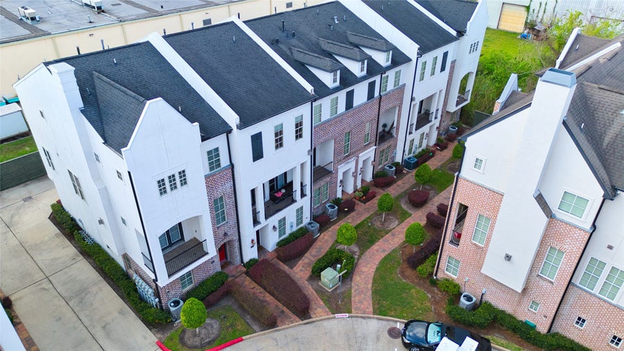Property photo for 2029 Fannin Station N, Houston, TX
