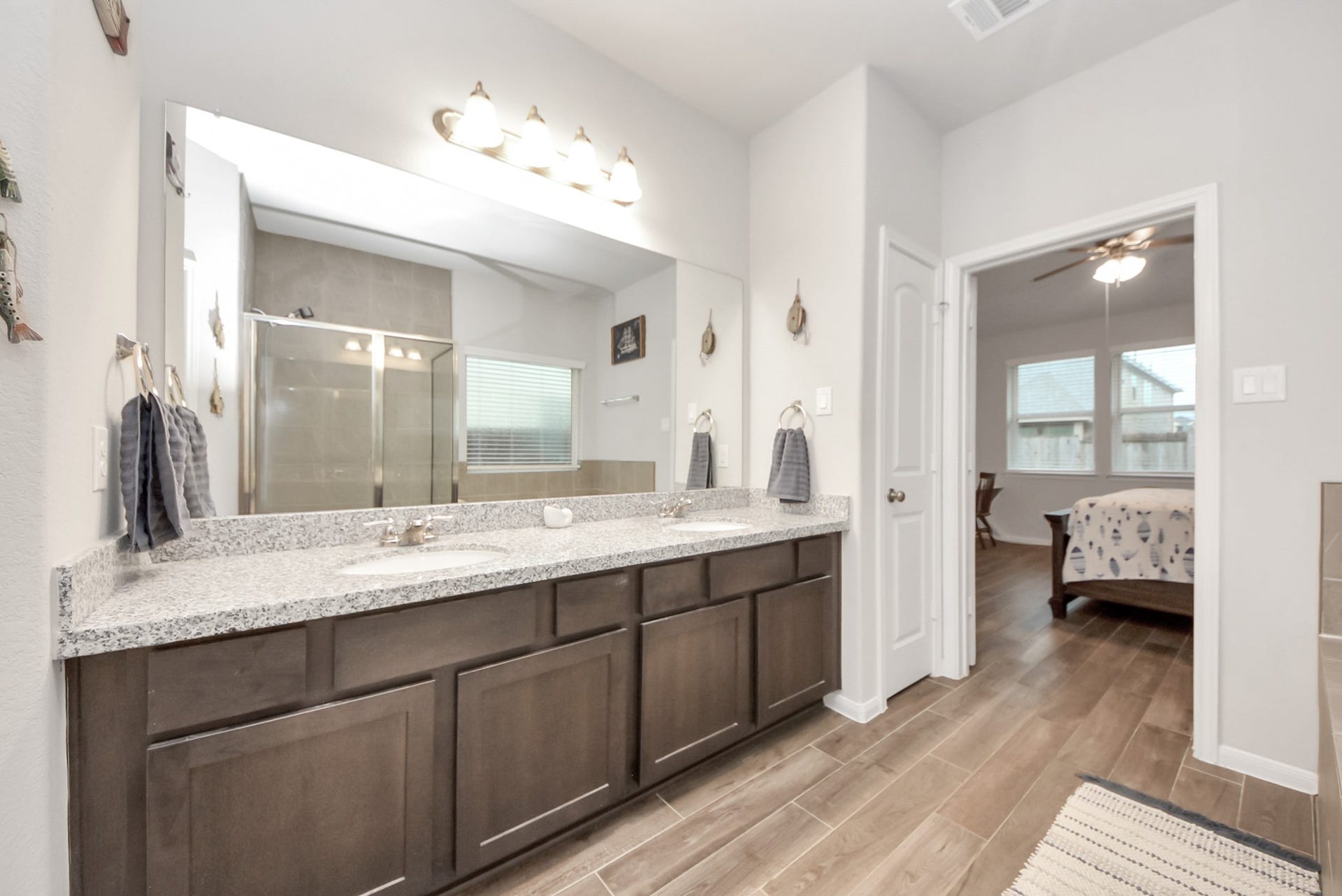 1859 Beau Banks Way, Alvin, TX 77511 1859 Beau Banks Way, Alvin, TX 77511