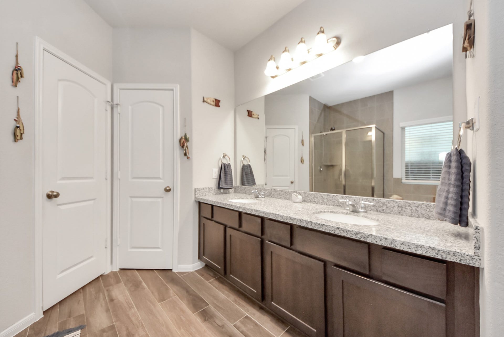1859 Beau Banks Way, Alvin, TX 77511 1859 Beau Banks Way, Alvin, TX 77511