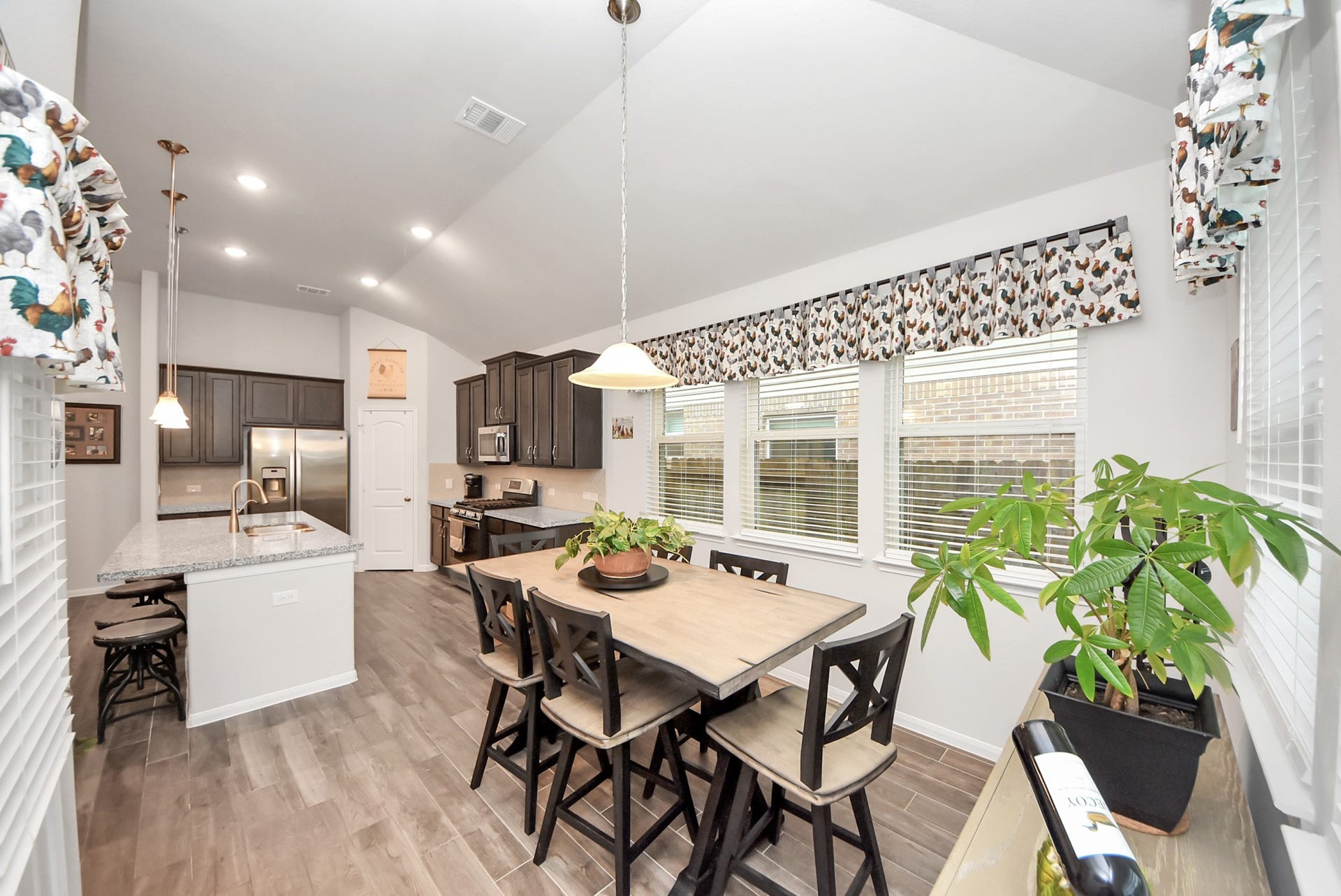 1859 Beau Banks Way, Alvin, TX 77511 1859 Beau Banks Way, Alvin, TX 77511