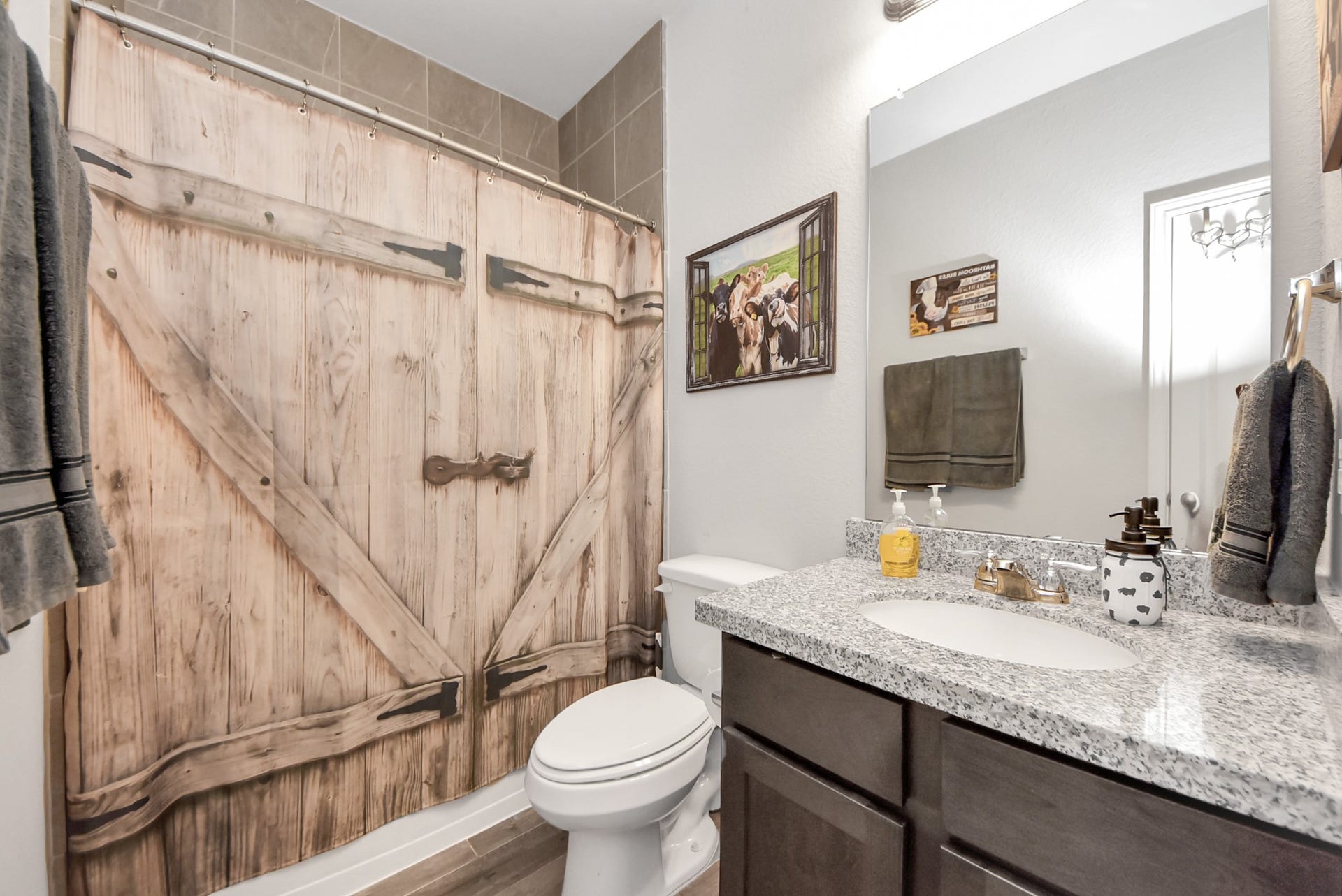 1859 Beau Banks Way, Alvin, TX 77511 1859 Beau Banks Way, Alvin, TX 77511