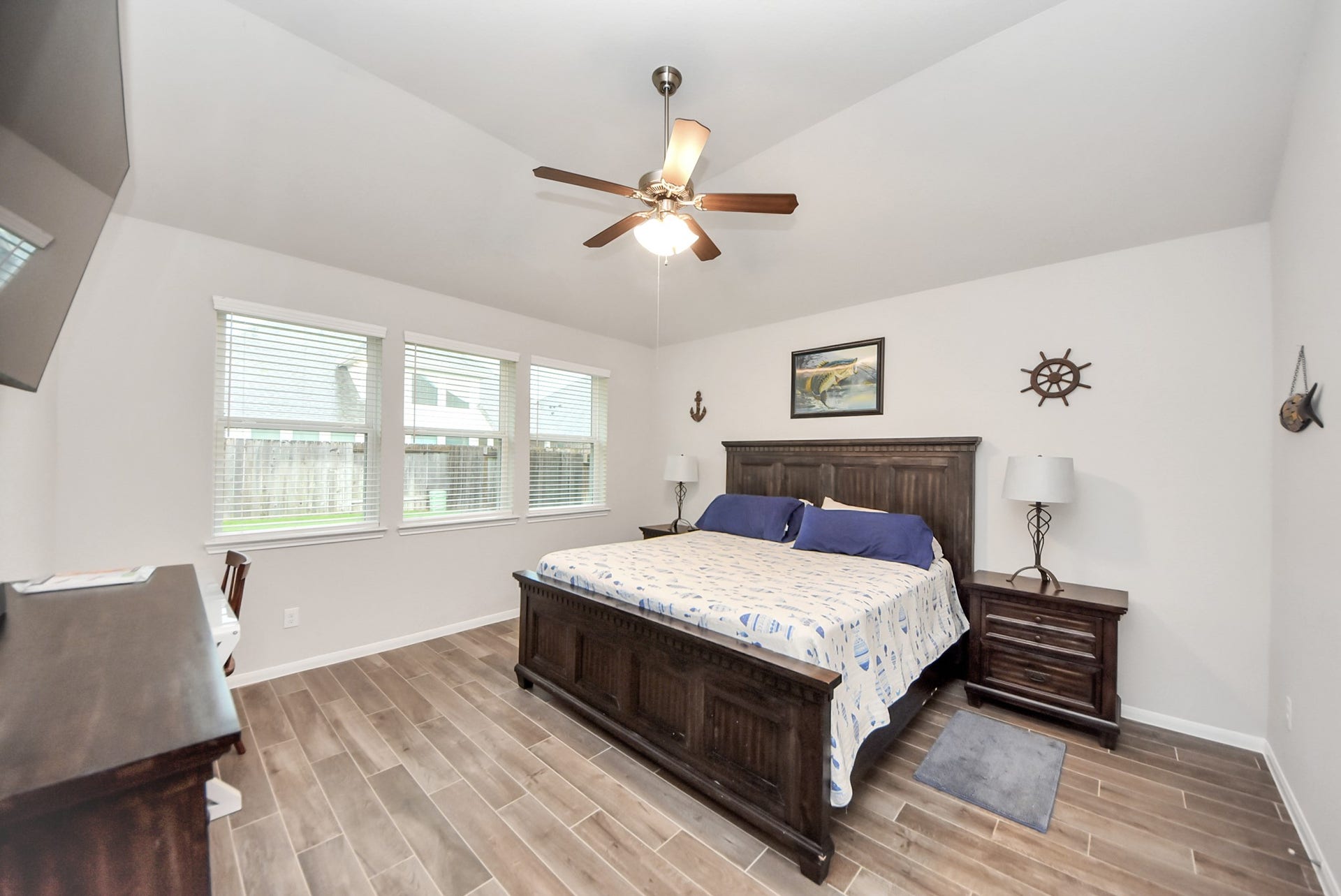 1859 Beau Banks Way, Alvin, TX 77511 1859 Beau Banks Way, Alvin, TX 77511