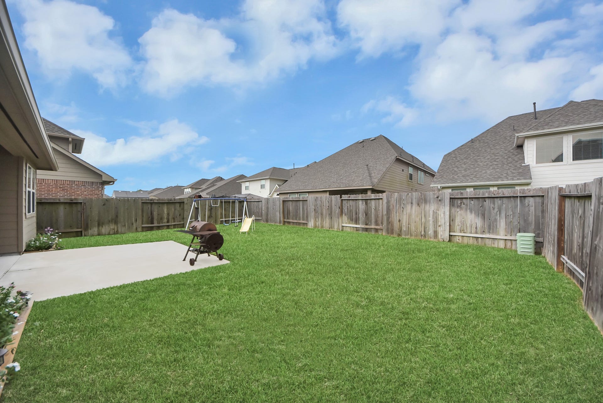 1859 Beau Banks Way, Alvin, TX 77511 1859 Beau Banks Way, Alvin, TX 77511