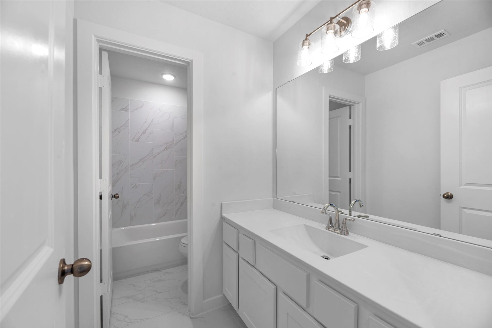 7803 Clover Gully Lane, Katy, TX 77493 Representative image. Features, selections and colors may vary.