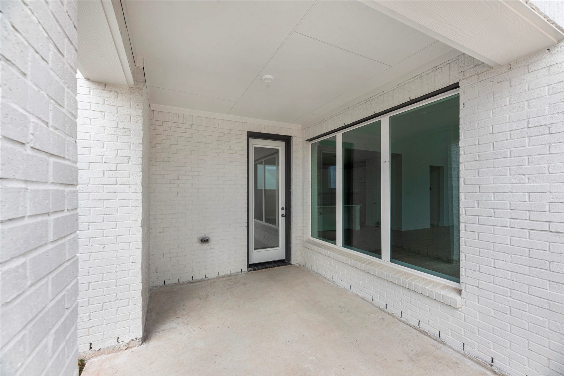 7803 Clover Gully Lane, Katy, TX 77493 Representative image. Features, selections and colors may vary.