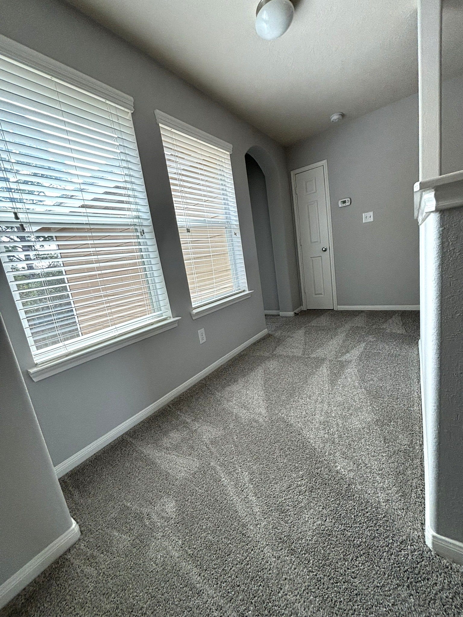 8415 Sunset Loch Drive, Spring, TX 77379 2-story landing to bedrooms and laundry closet.