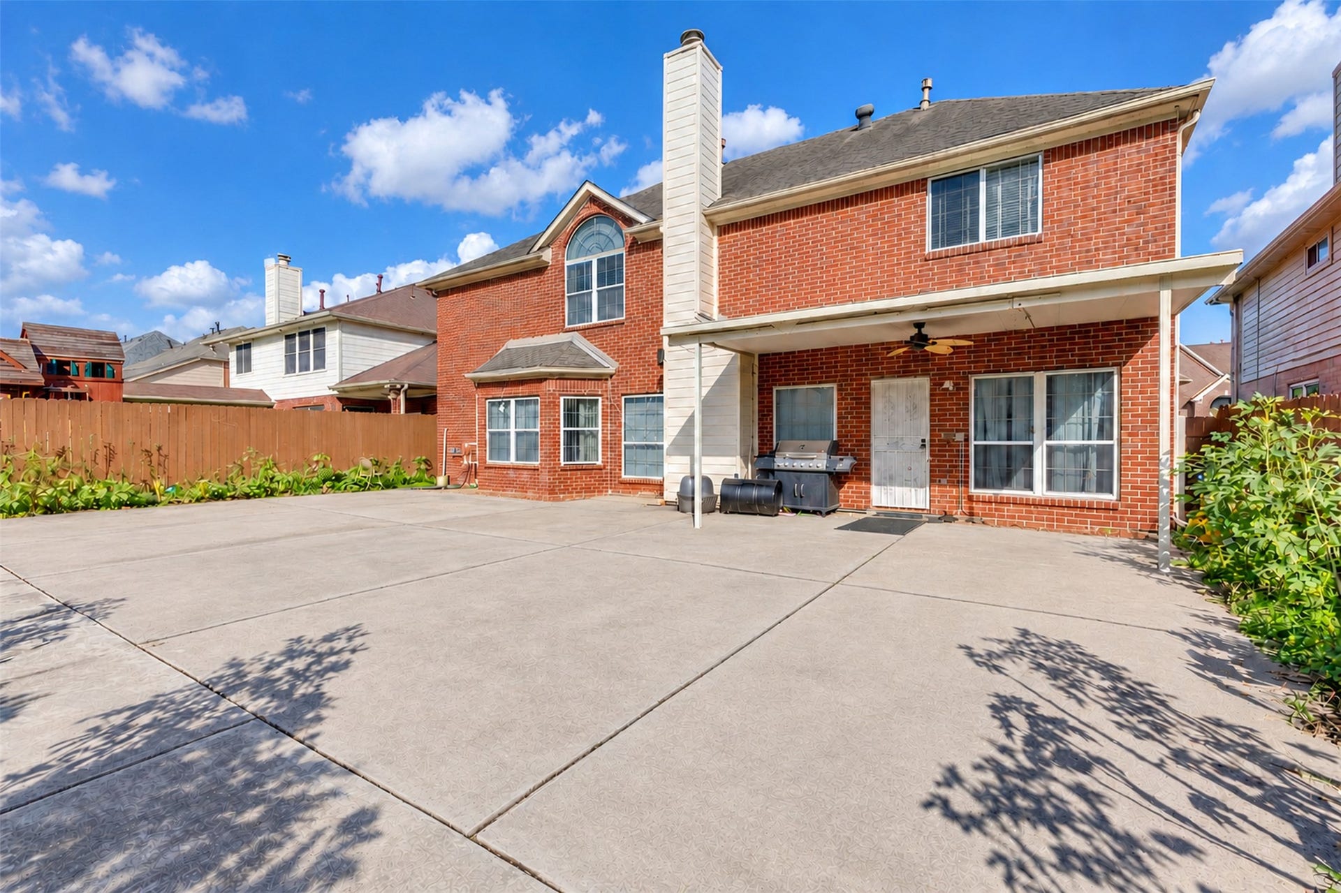 8914 Beawood Drive, Houston, TX 77083 8914 Beawood Drive, Houston, TX 77083