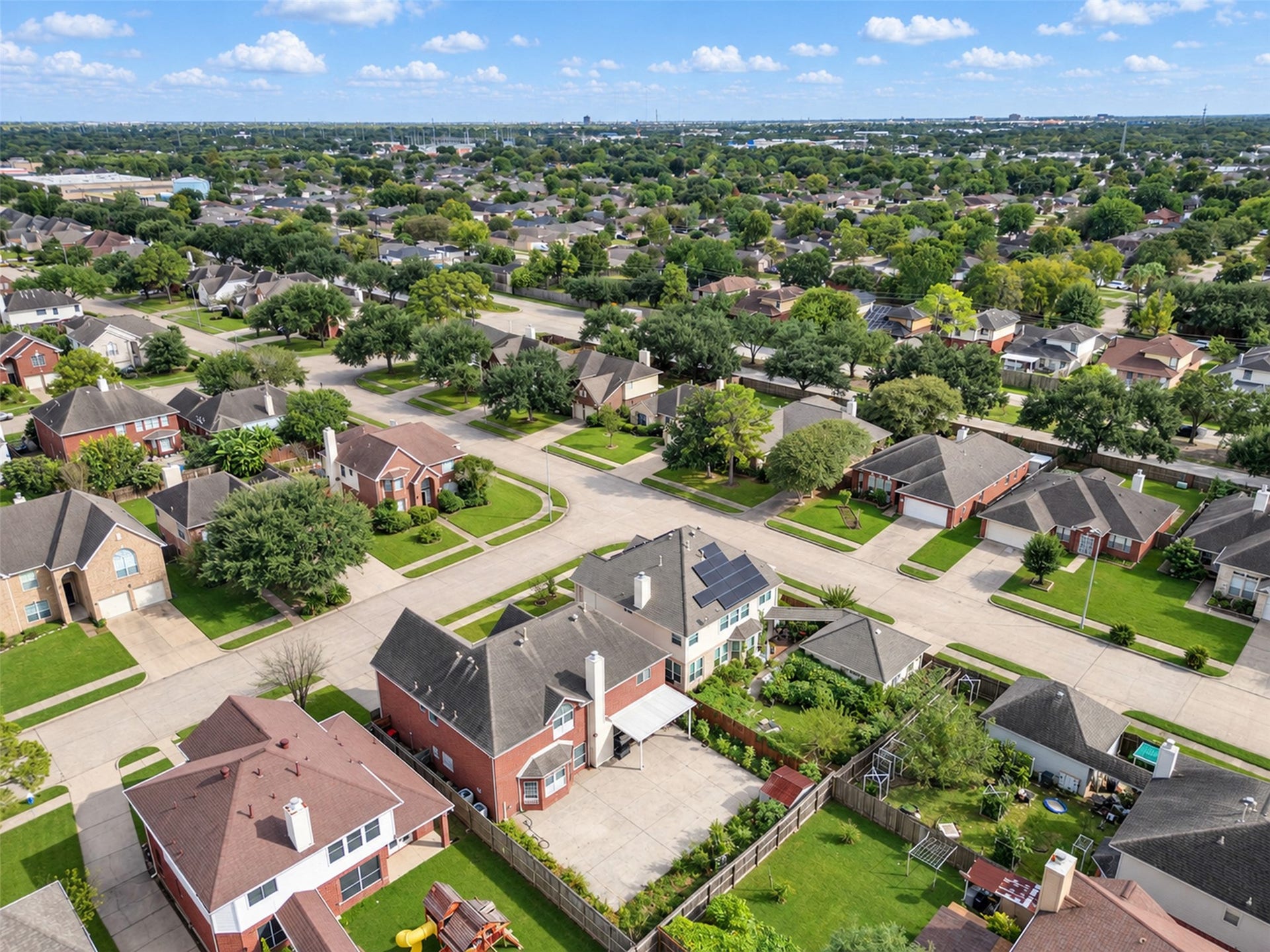 8914 Beawood Drive, Houston, TX 77083 8914 Beawood Drive, Houston, TX 77083