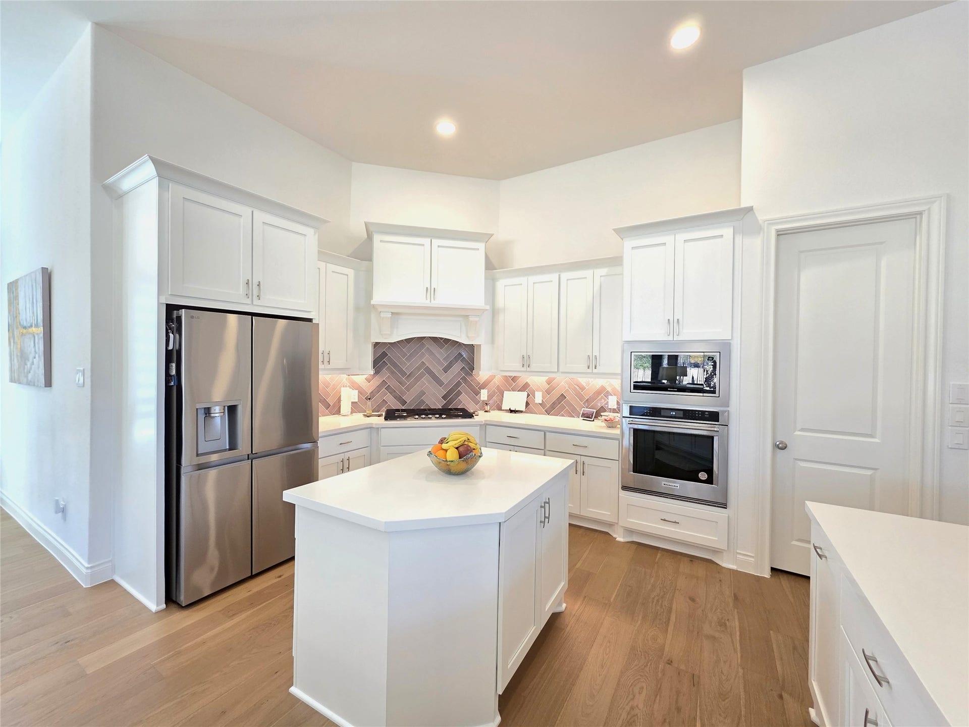22045 Gateway Arch Drive, Porter, TX 77365 Kitchen 2
