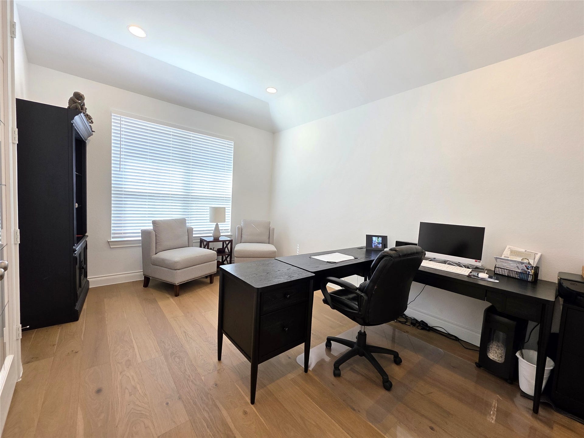 22045 Gateway Arch Drive, Porter, TX 77365 Office 1