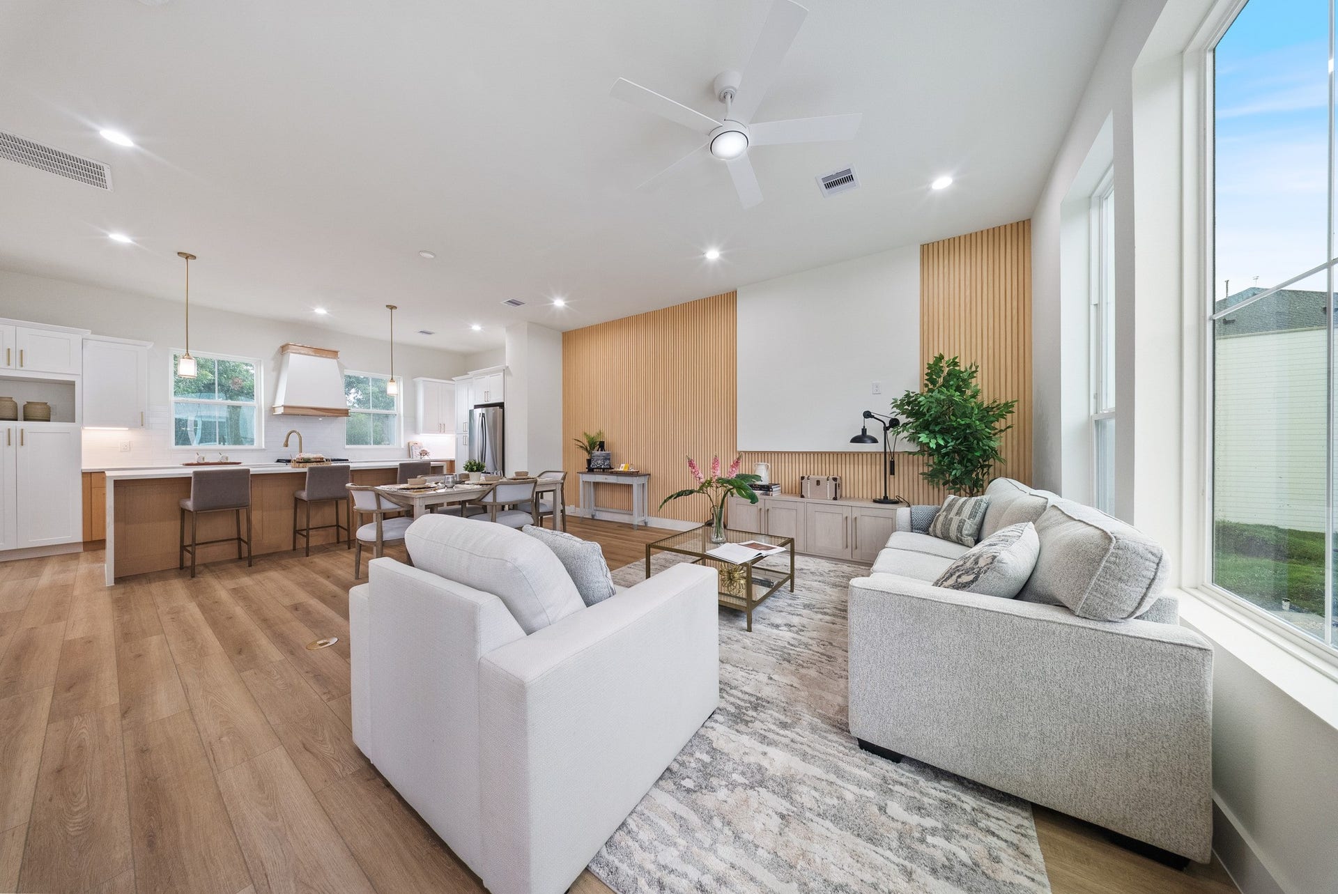 1106 Weiss Street, Houston, TX 77009 1106 Weiss Street, Houston, TX 77009
