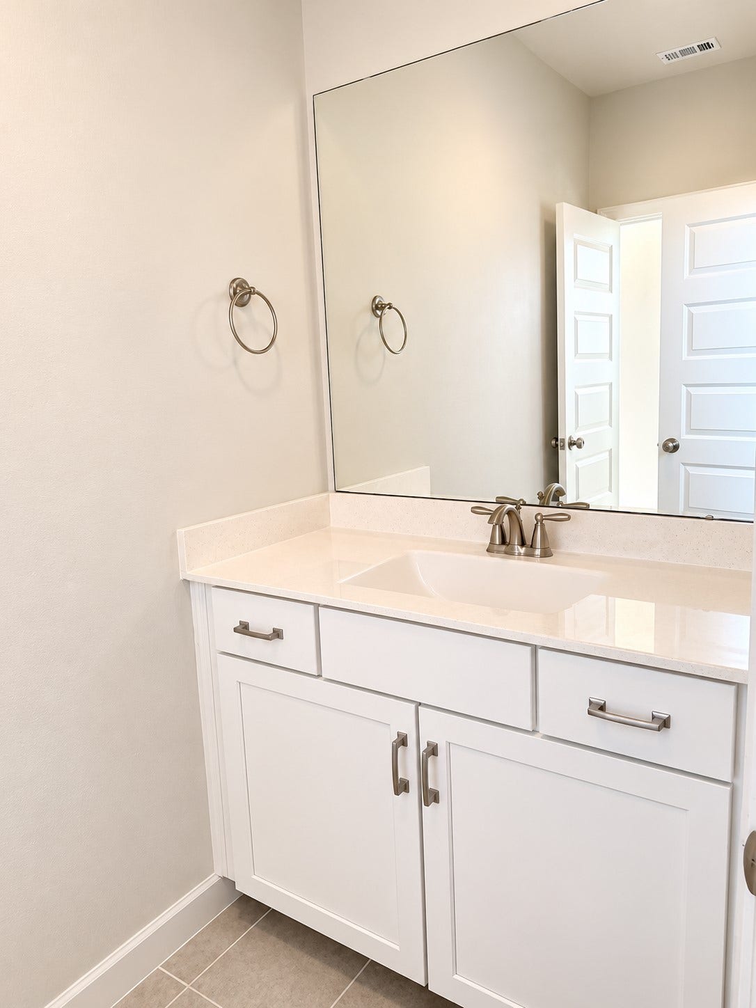 41 Snowdrop Lily Drive, Tomball, TX 77375 41 Snowdrop Lily Drive, Tomball, TX 77375