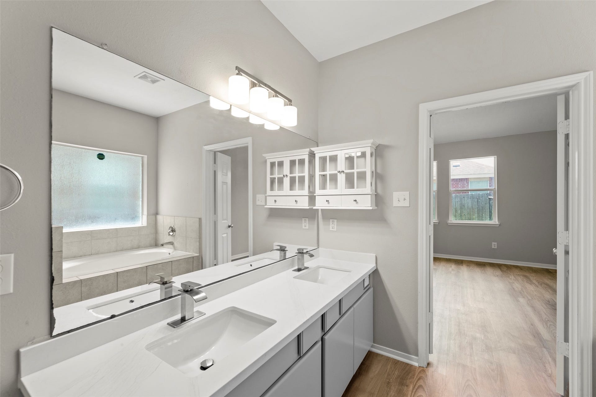 8911 Willow Wind Lane, Houston, TX 77083 8911 Willow Wind Lane, Houston, TX 77083