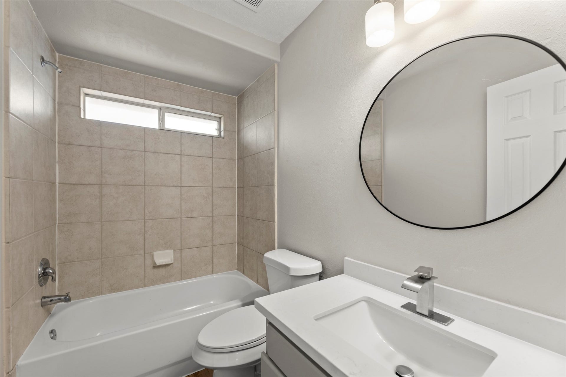 8911 Willow Wind Lane, Houston, TX 77083 8911 Willow Wind Lane, Houston, TX 77083