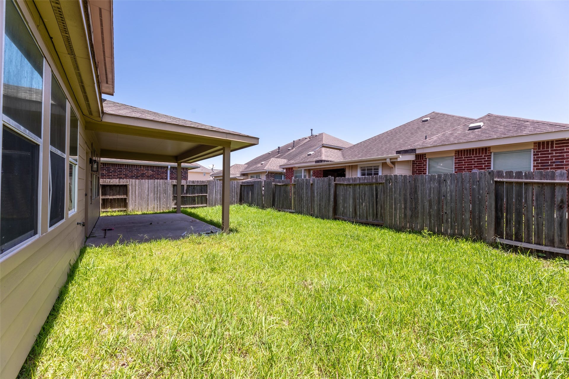 8911 Willow Wind Lane, Houston, TX 77083 8911 Willow Wind Lane, Houston, TX 77083