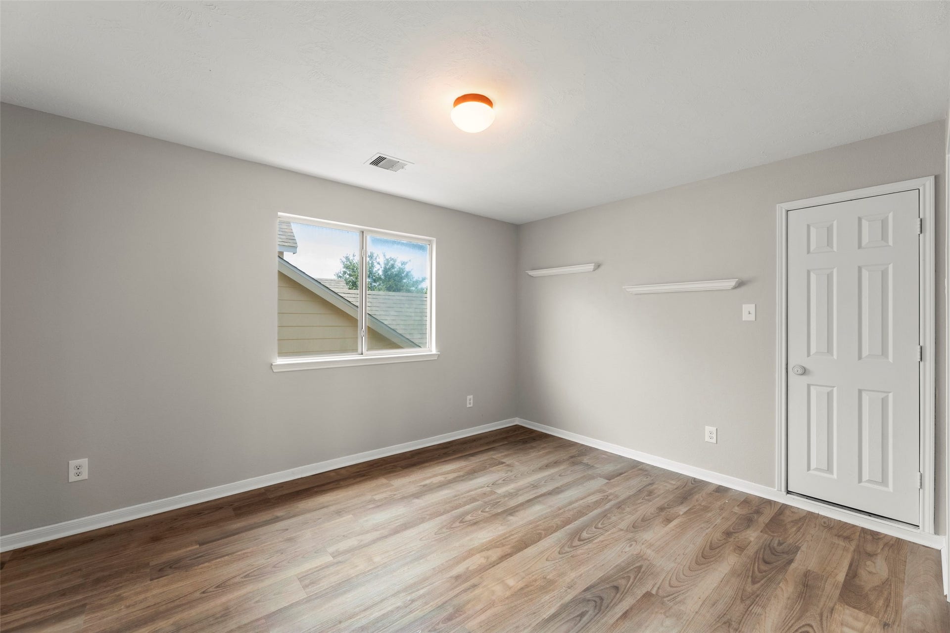 8911 Willow Wind Lane, Houston, TX 77083 8911 Willow Wind Lane, Houston, TX 77083