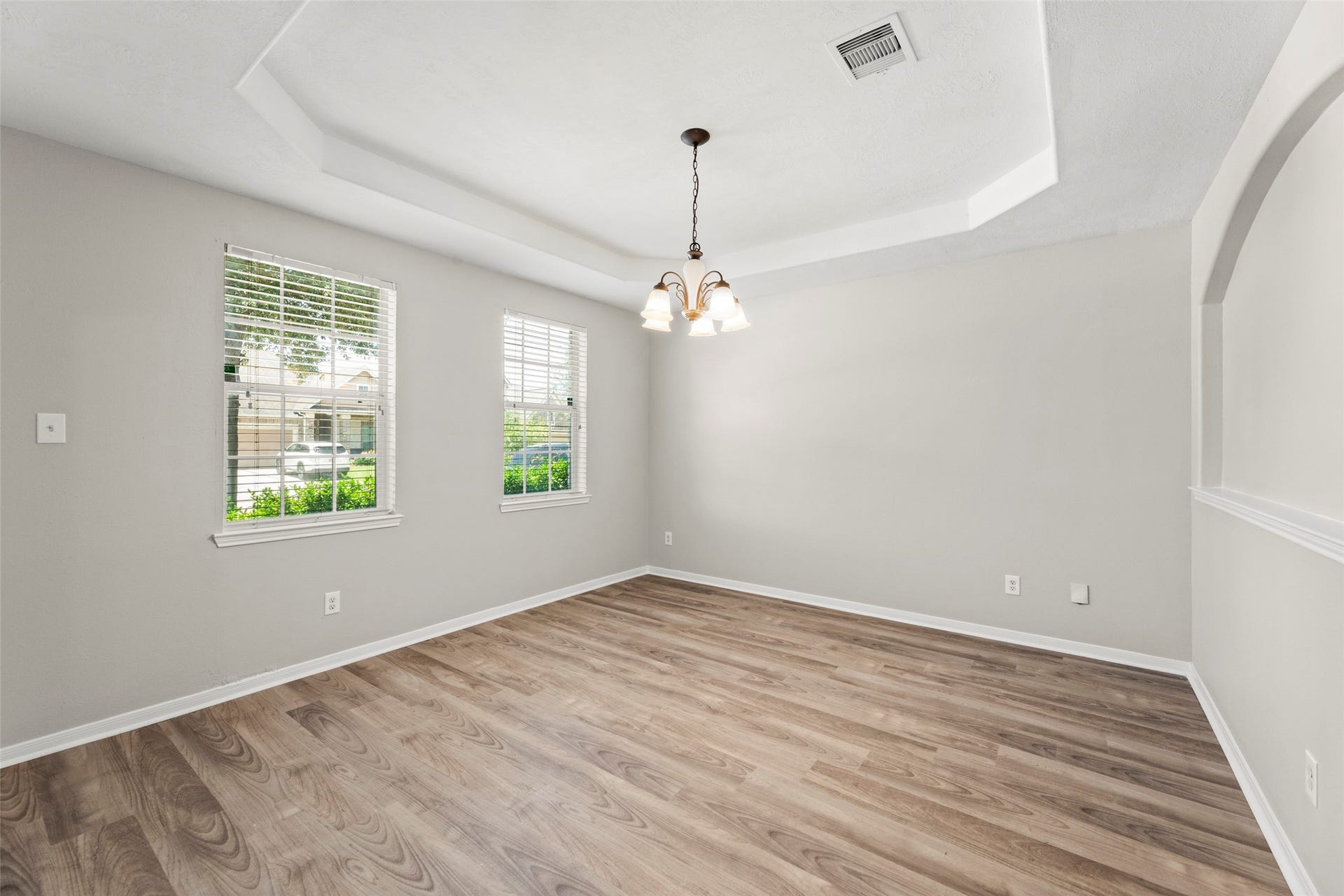 8911 Willow Wind Lane, Houston, TX 77083 8911 Willow Wind Lane, Houston, TX 77083