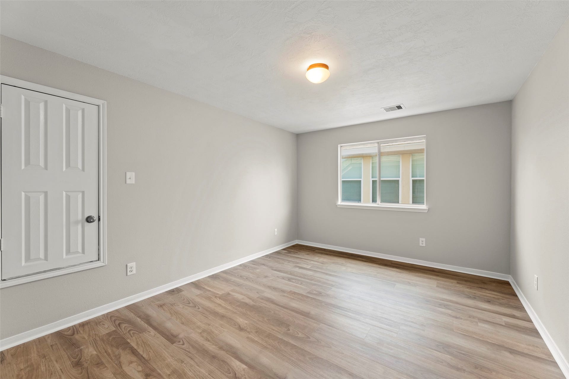 8911 Willow Wind Lane, Houston, TX 77083 8911 Willow Wind Lane, Houston, TX 77083