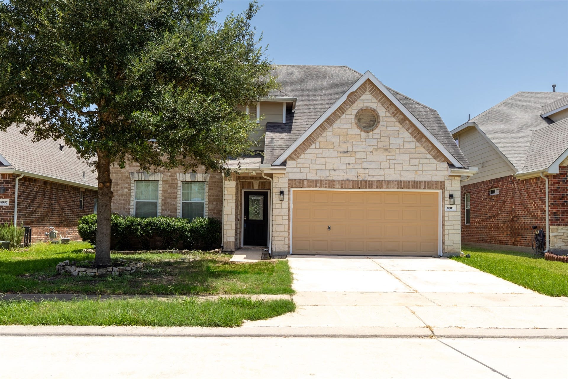 8911 Willow Wind Lane, Houston, TX 77083 8911 Willow Wind Lane, Houston, TX 77083