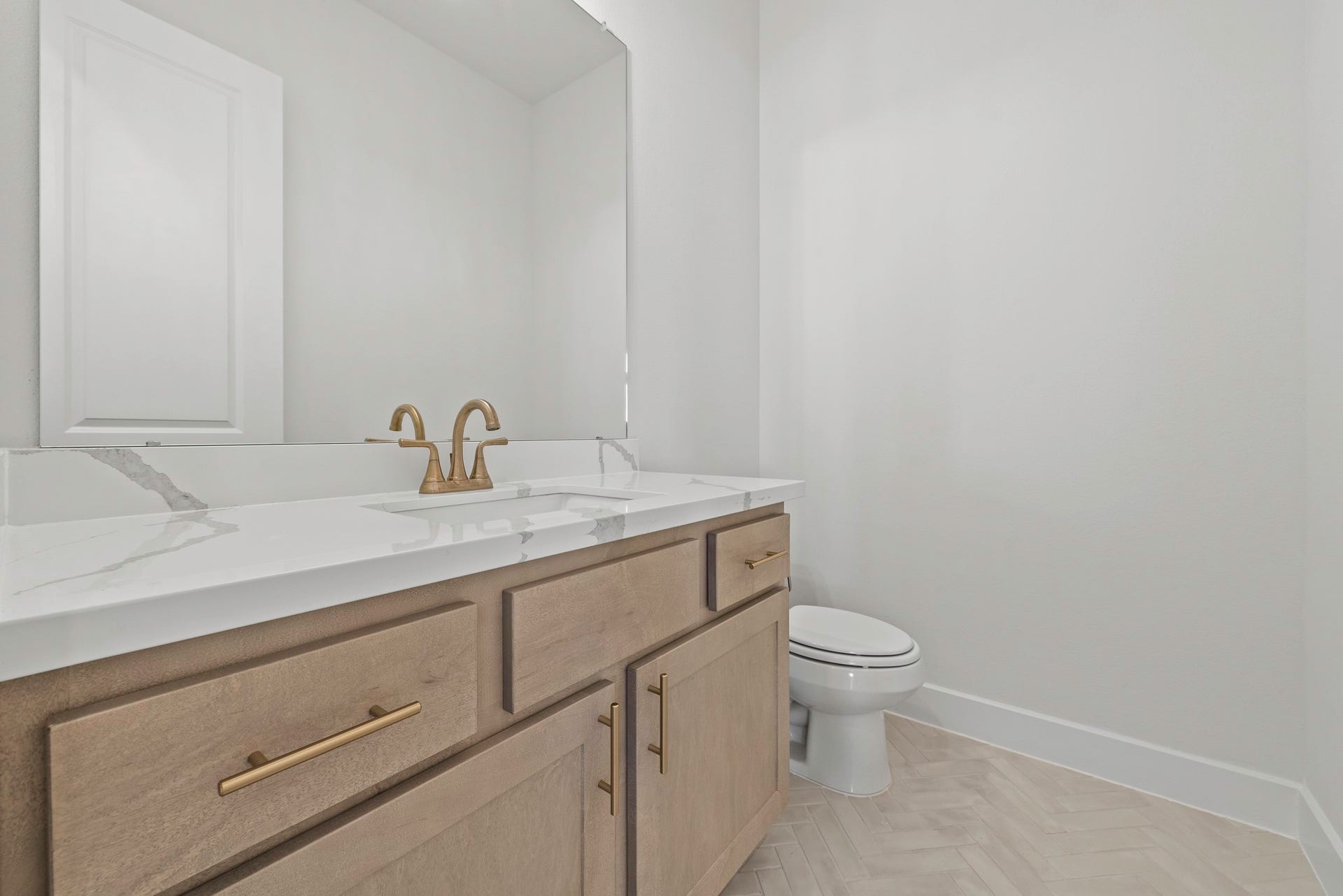 189 Arrow Wood Forest Court, Willis, TX 77318 Representative image; features, selections and colors may vary.
