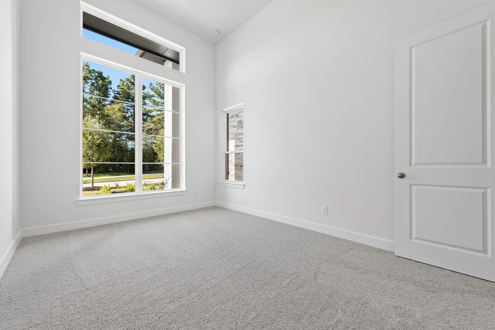 189 Arrow Wood Forest Court, Willis, TX 77318 Representative image; features, selections and colors may vary.