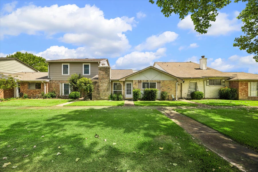Property photo for 6407 S Briar Bayou Drive, Houston, TX