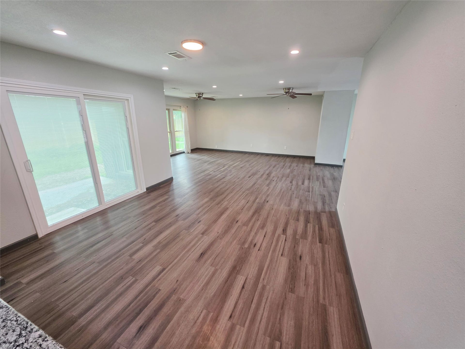 910 Royal Oak Drive, Dickinson, TX 77539 910 Royal Oak Drive, Dickinson, TX 77539