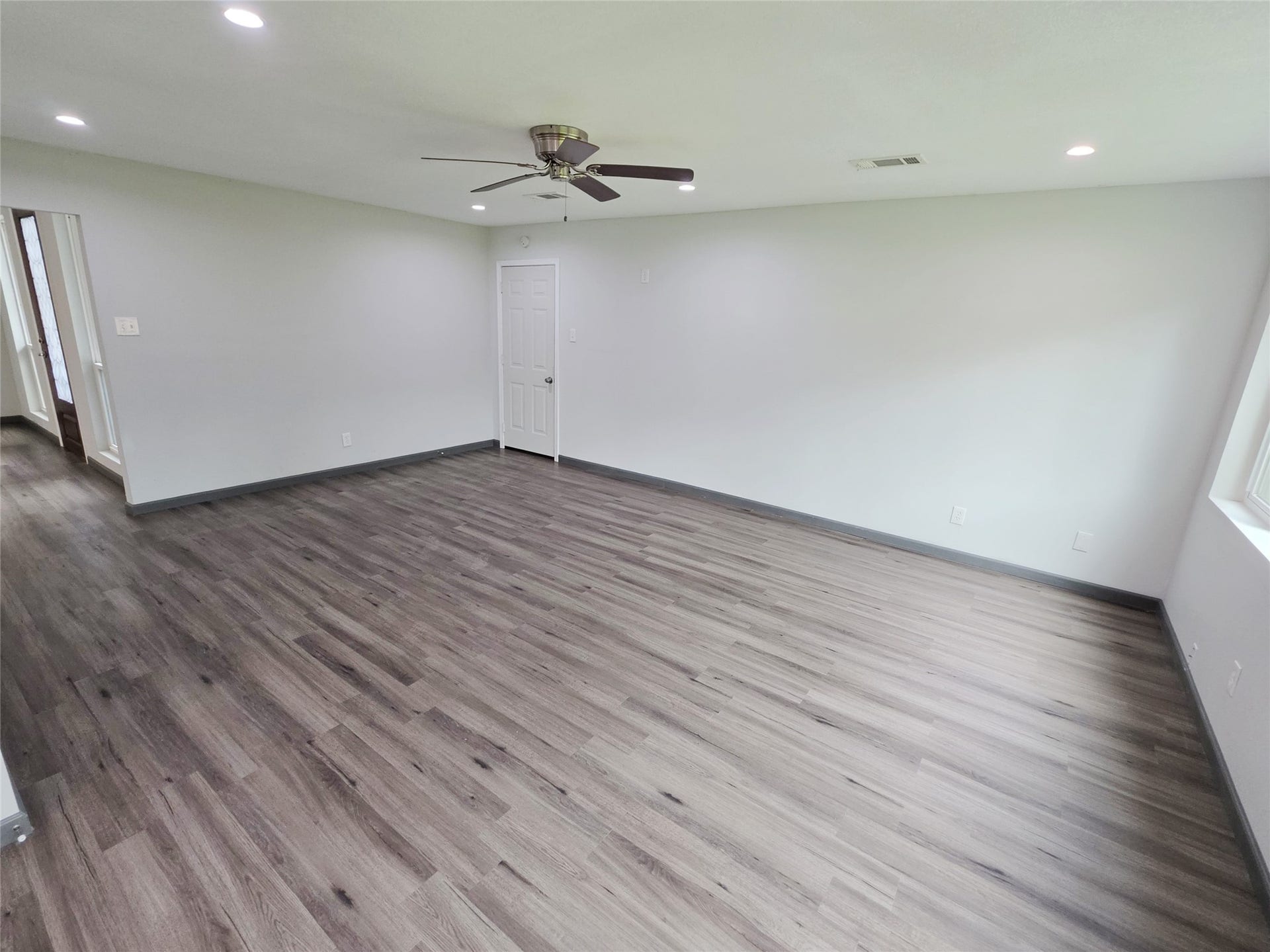 910 Royal Oak Drive, Dickinson, TX 77539 910 Royal Oak Drive, Dickinson, TX 77539