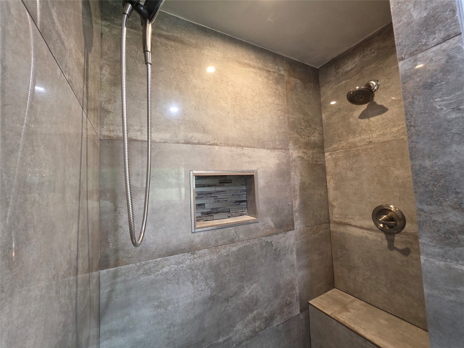 910 Royal Oak Drive, Dickinson, TX 77539 910 Royal Oak Drive, Dickinson, TX 77539