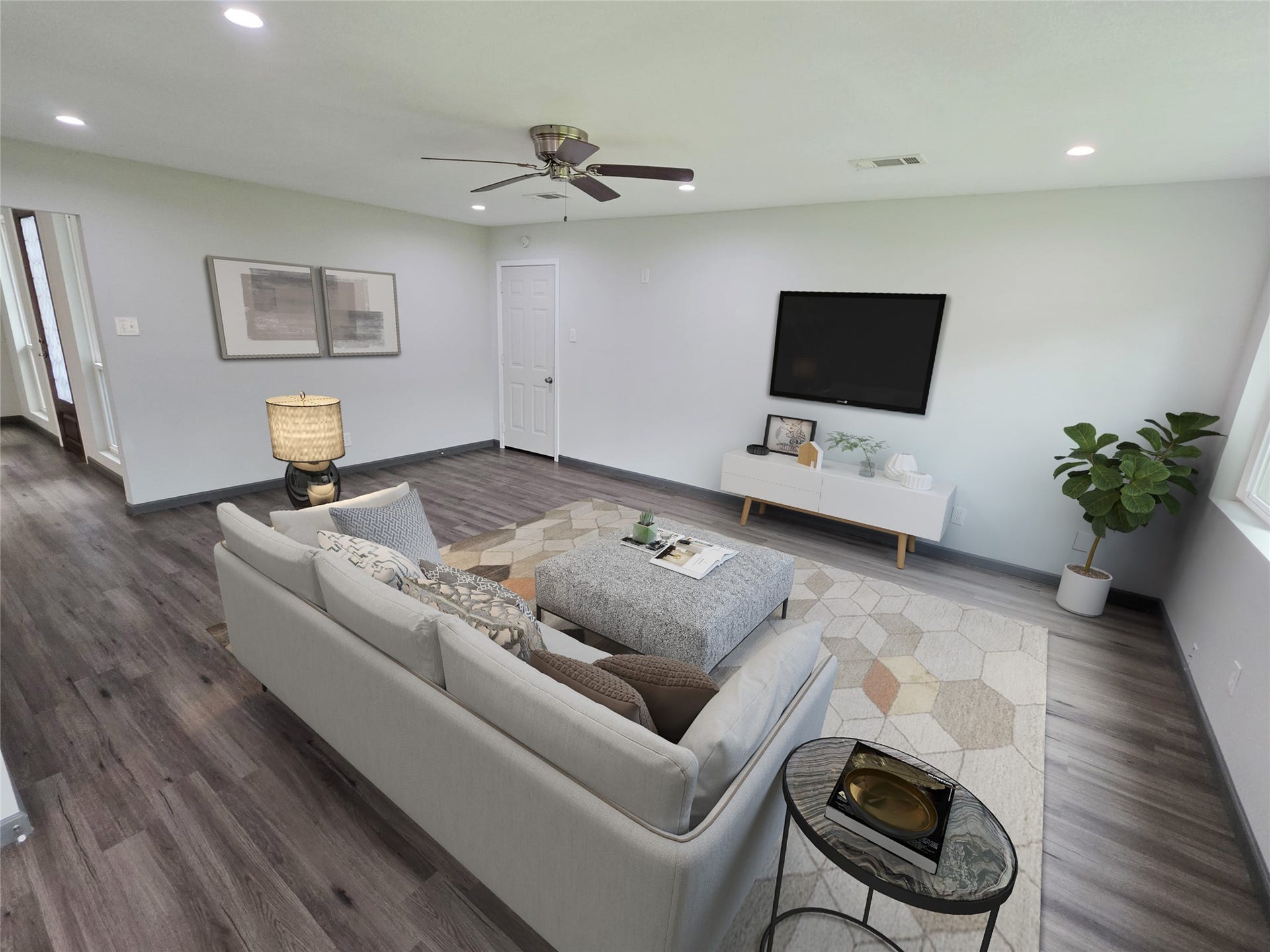 910 Royal Oak Drive, Dickinson, TX 77539 Virtually Staged