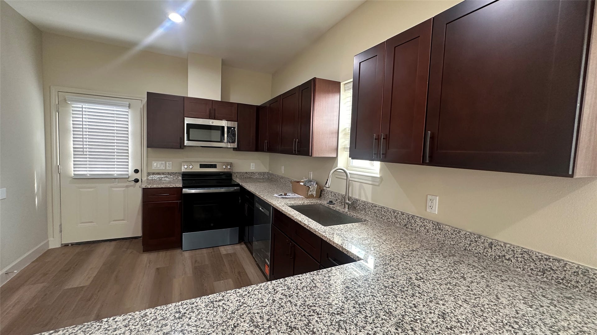 500 Legacy, #502, Alvin, TX 77511 500 Legacy, #502, Alvin, TX 77511
