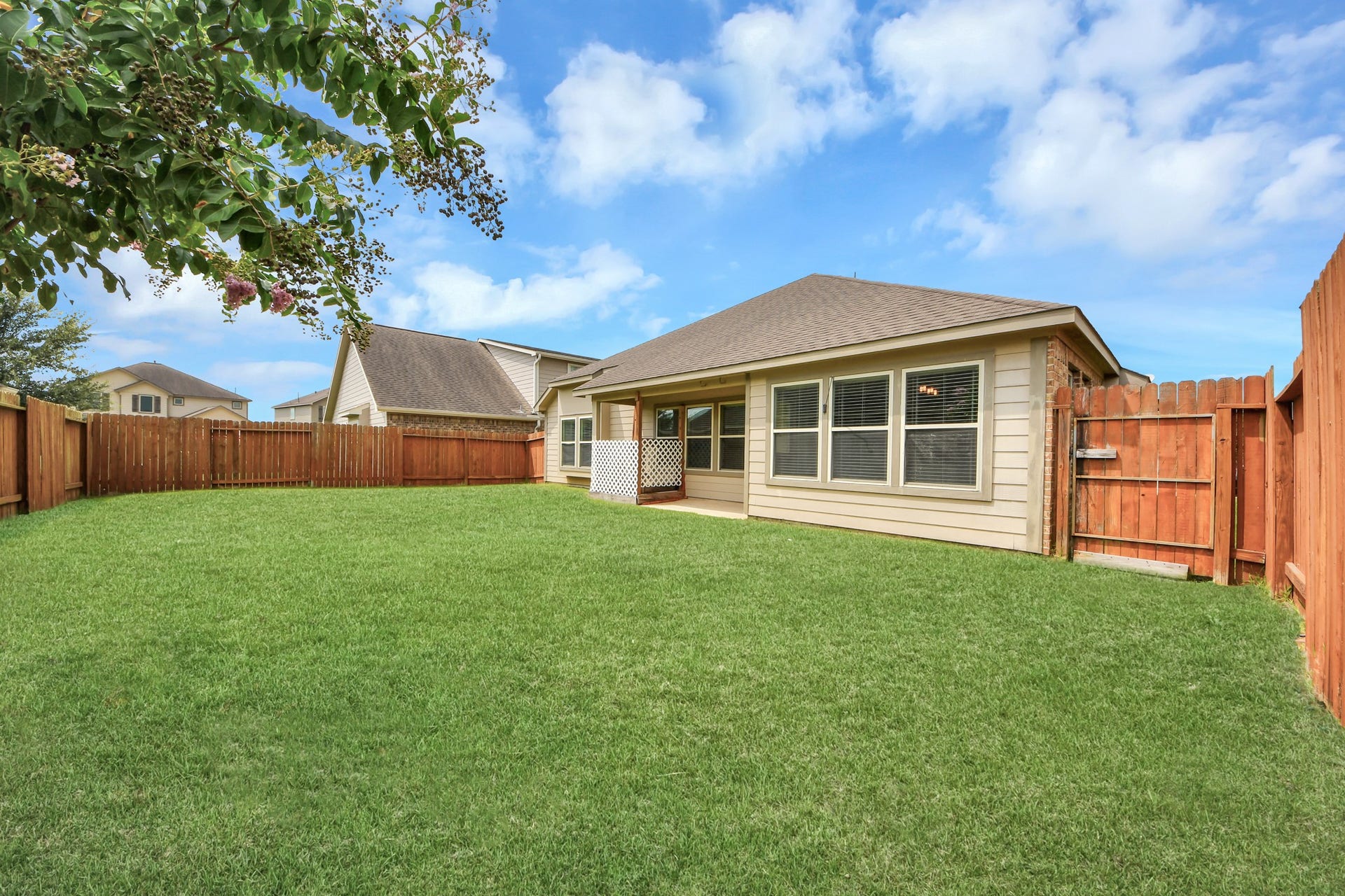 731 Rim Water Drive, Alvin, TX 77511 731 Rim Water Drive, Alvin, TX 77511