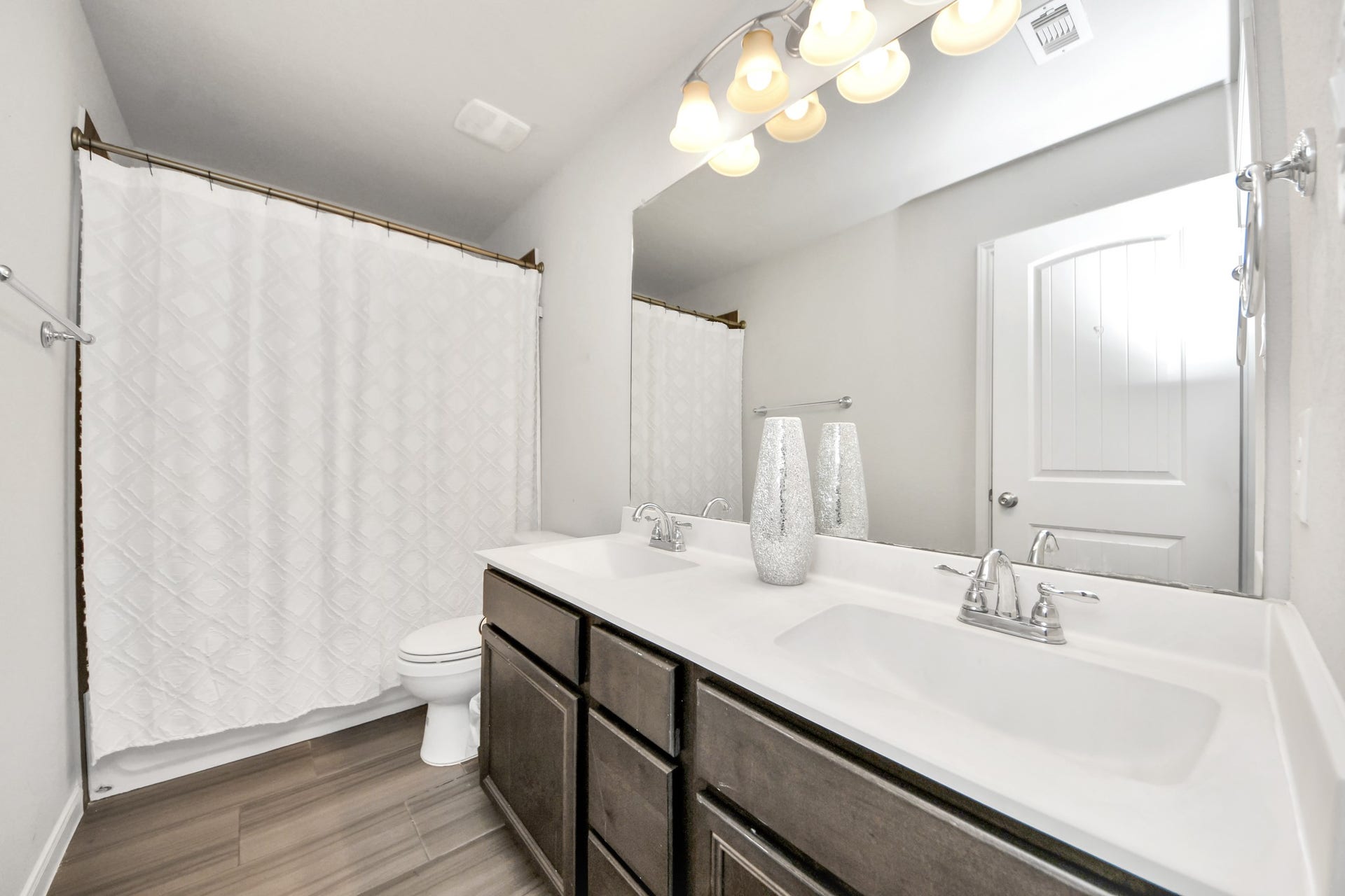 731 Rim Water Drive, Alvin, TX 77511 731 Rim Water Drive, Alvin, TX 77511