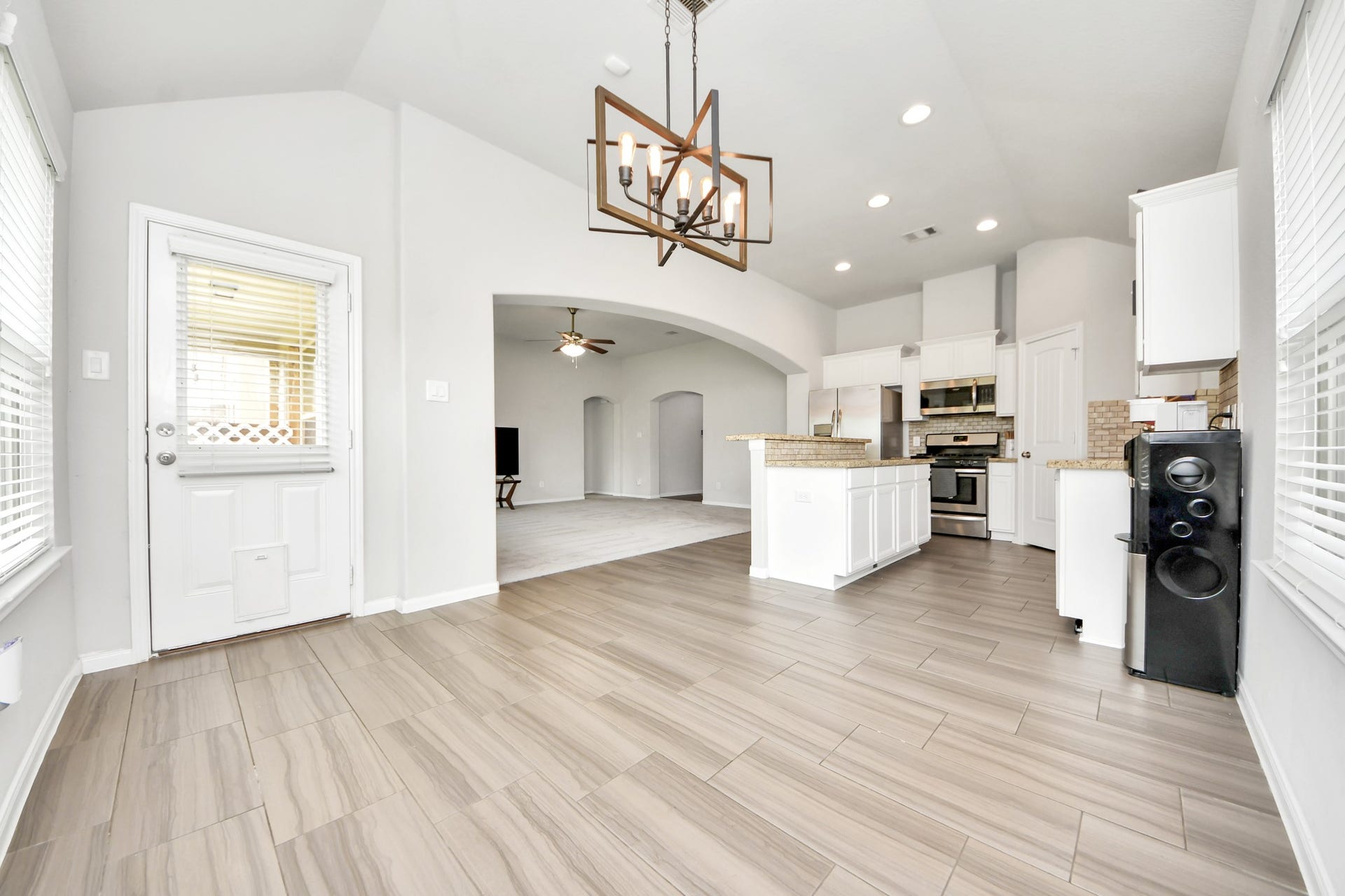 731 Rim Water Drive, Alvin, TX 77511 731 Rim Water Drive, Alvin, TX 77511