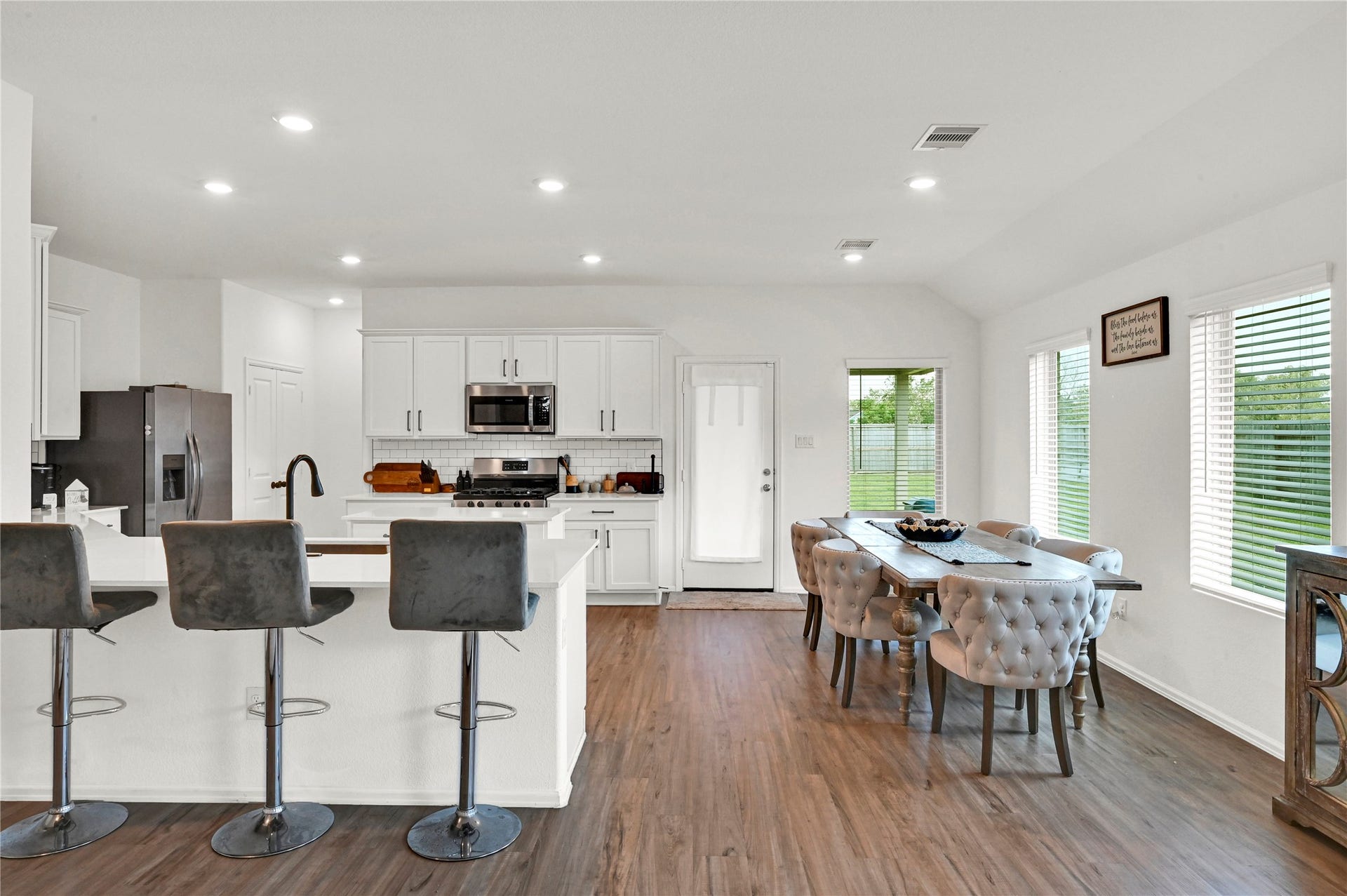 4802 Penton Meadow Lane, Rosharon, TX 77583 4802 Penton Meadow Lane, Rosharon, TX 77583