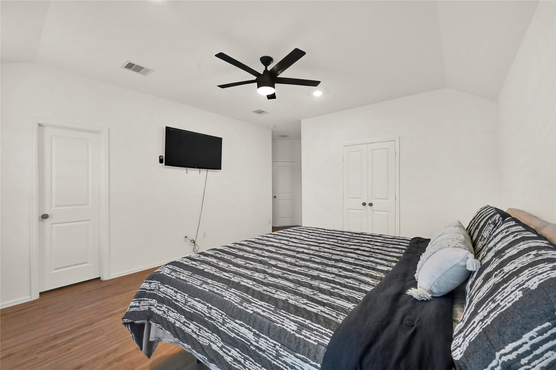 4802 Penton Meadow Lane, Rosharon, TX 77583 4802 Penton Meadow Lane, Rosharon, TX 77583