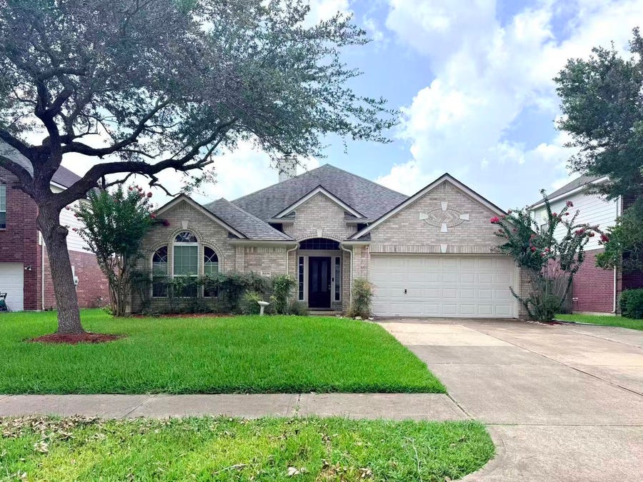 Property photo for 9006 Sundown Drive, Pearland, TX