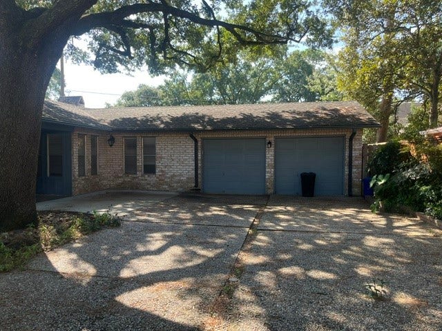 10031 Briar Rose Drive, Houston, TX 77042
