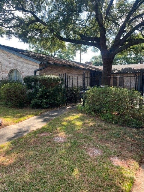 10031 Briar Rose Drive, Houston, TX 77042