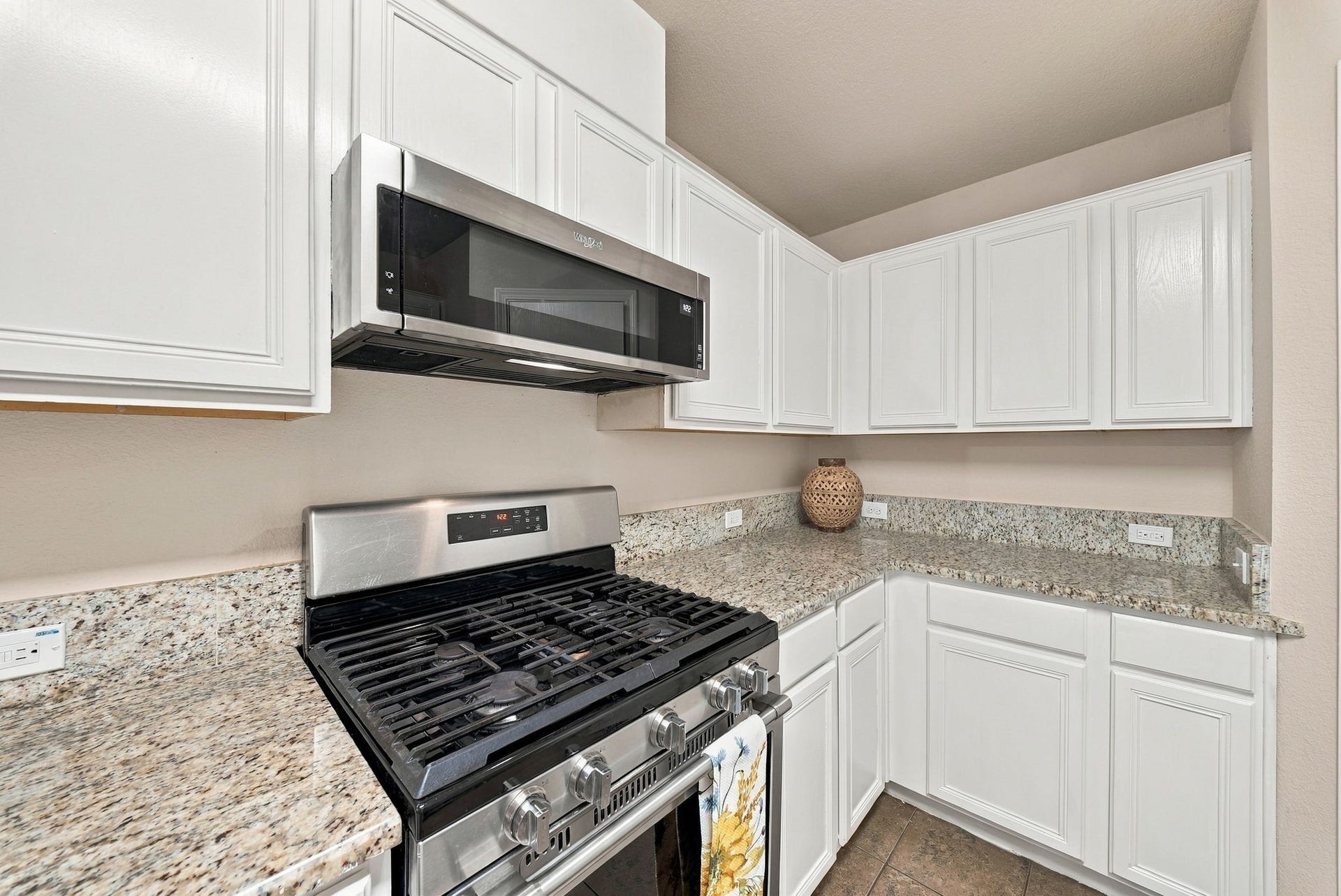 9911 Sterling Place Drive, Conroe, TX 77303 9911 Sterling Place Drive, Conroe, TX 77303