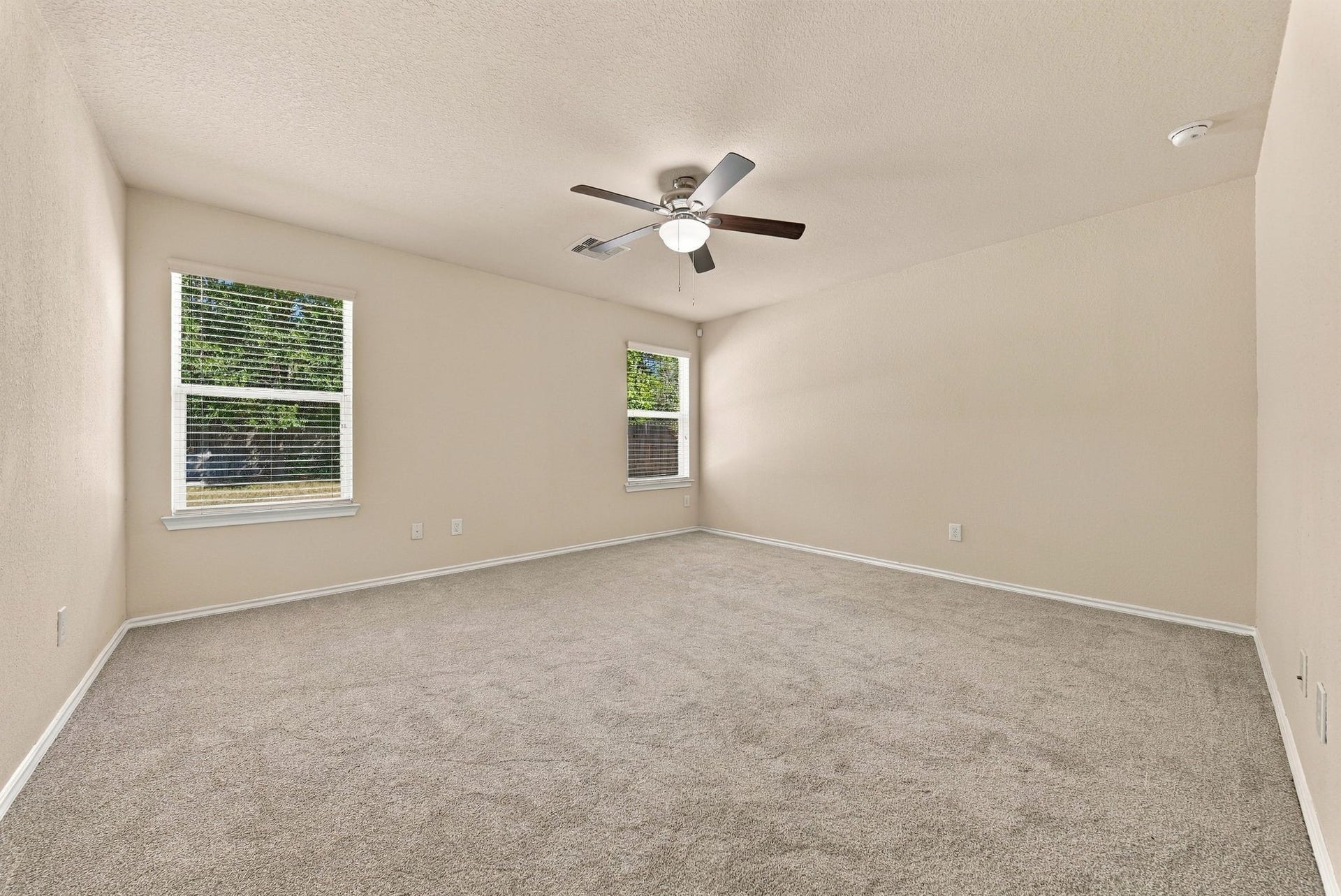 9911 Sterling Place Drive, Conroe, TX 77303 9911 Sterling Place Drive, Conroe, TX 77303