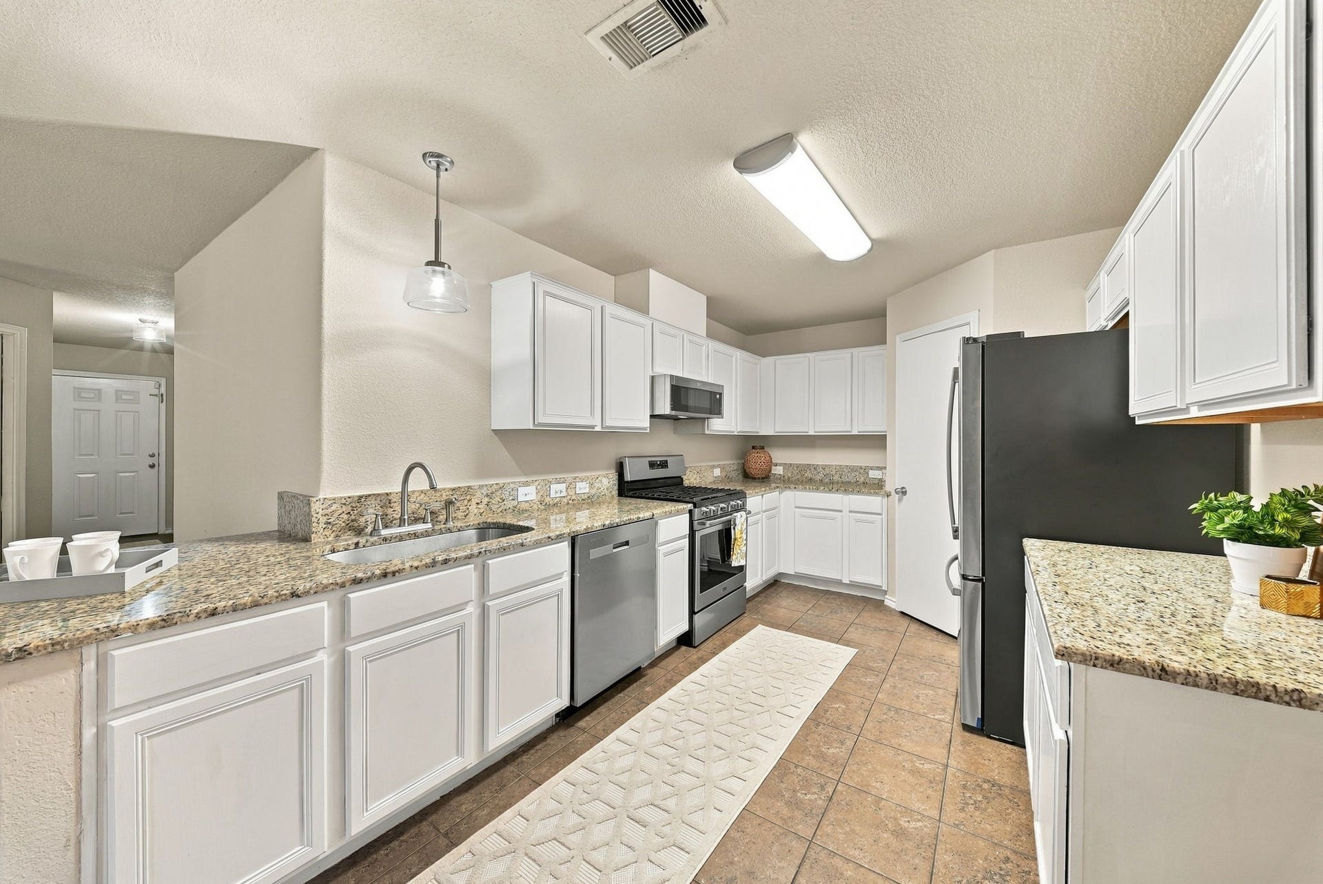 9911 Sterling Place Drive, Conroe, TX 77303 9911 Sterling Place Drive, Conroe, TX 77303