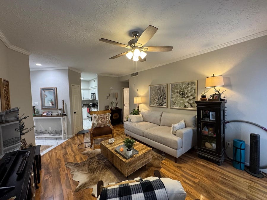 Property photo for 2011 Spenwick Drive, #511, Houston, TX